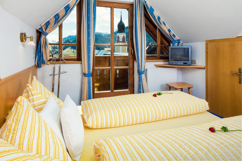 Hotel Appartement Platzergasse Fiss Extérieur photo